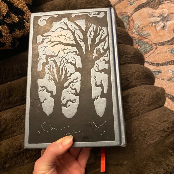 Stephen King Hardcover Book - Picture 4 of 5